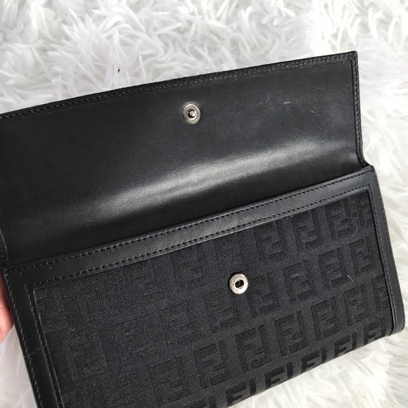Fendi Black wallet. - Picture 2 of 6